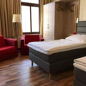 3* Gasthof La Maison City-messe-arena Boardinghouse - Kontaktloser Self Check-in